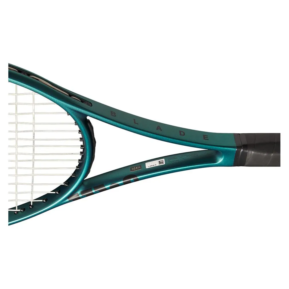 Blade 98 16x19 v9.0 Tennis Racquet