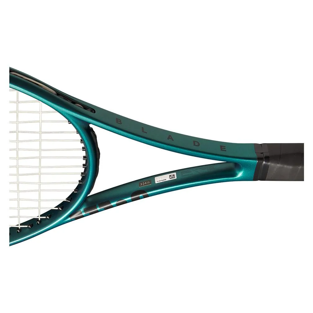 Blade 98 18x20 v9.0 Tennis Racquet