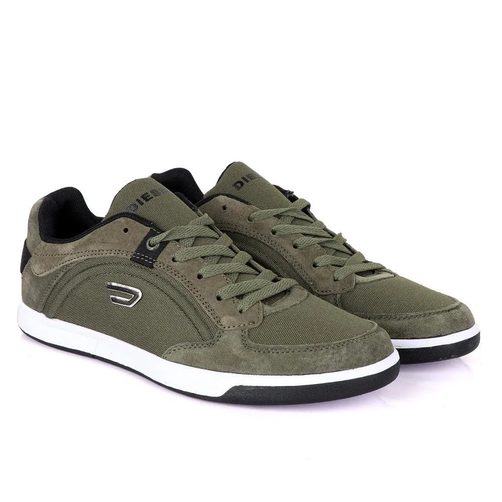 Diesel Classic foot Men's Flat Shade of Green sneakers