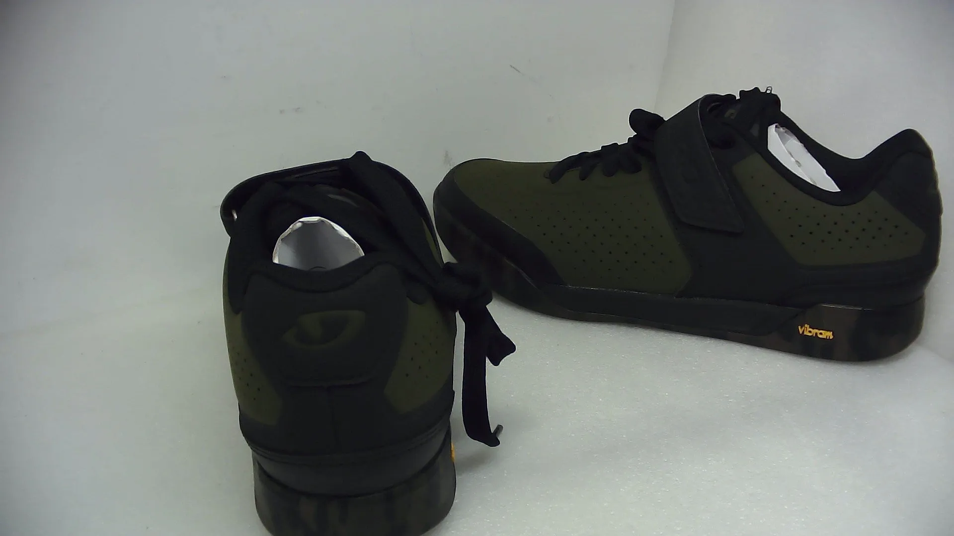 Giro Chamber II Bicycle Shoes Trail Green 45 (Without Original Box)