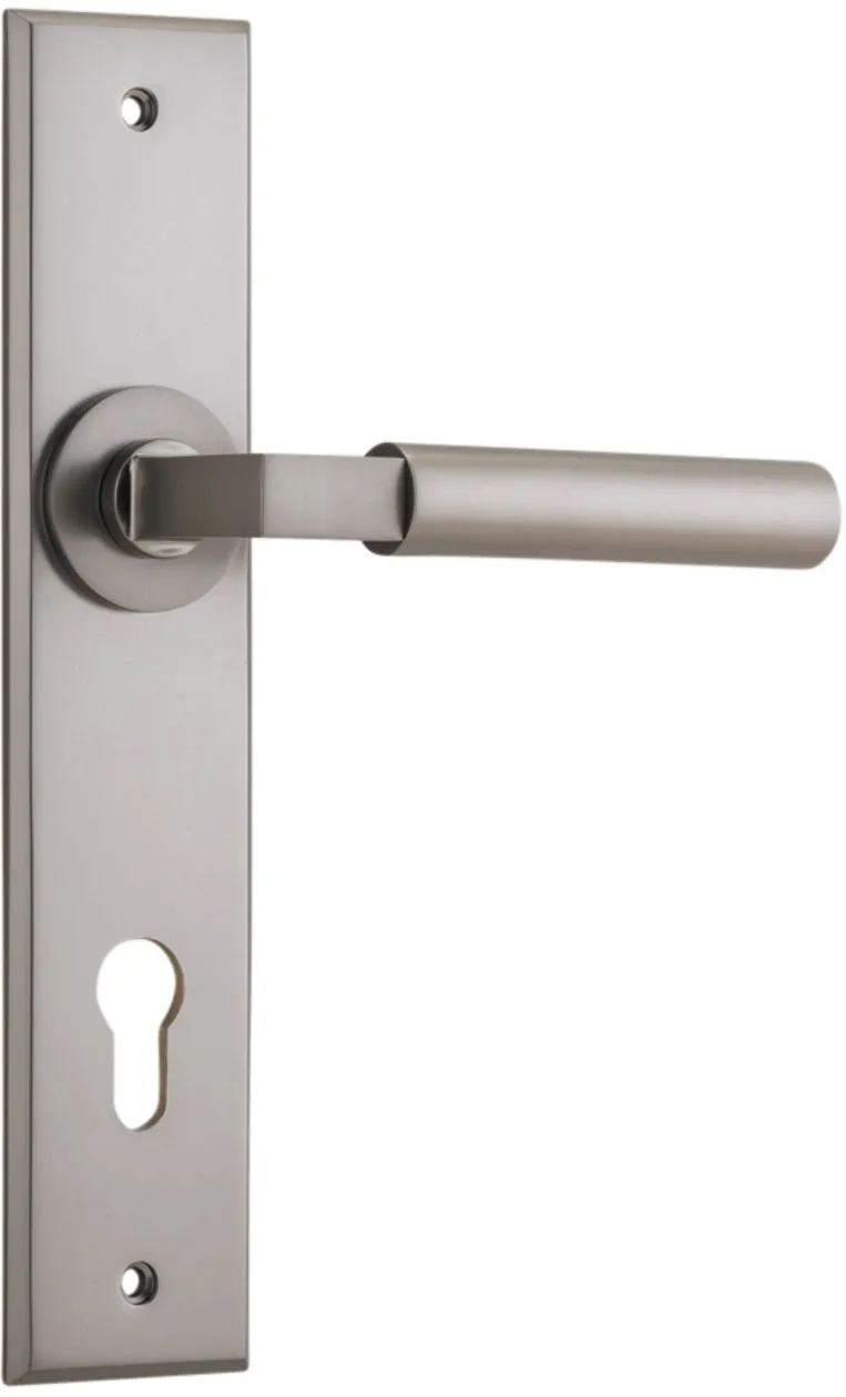 IVER BERLIN DOOR LEVER HANDLE ON CHAMFERED RECTANGULAR BACKPLATE - CUSTOMISE TO YOUR NEEDS