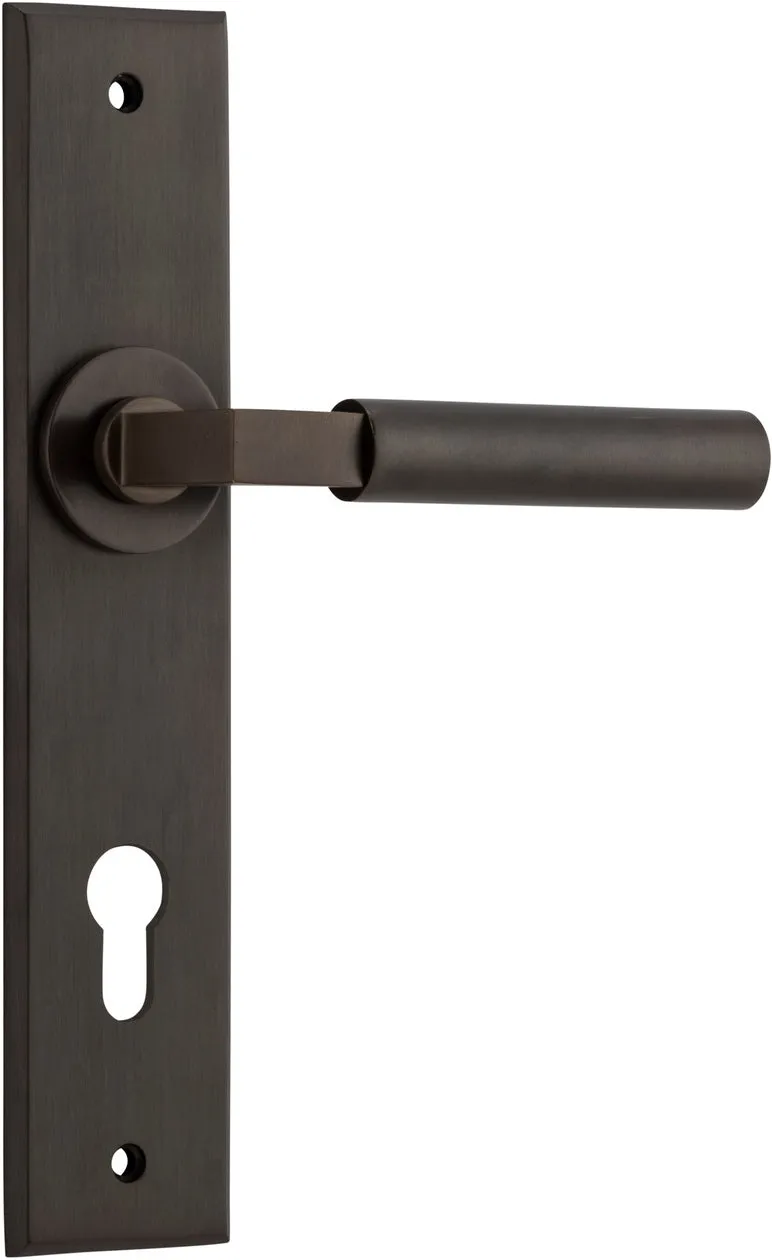 IVER BERLIN DOOR LEVER HANDLE ON CHAMFERED RECTANGULAR BACKPLATE - CUSTOMISE TO YOUR NEEDS