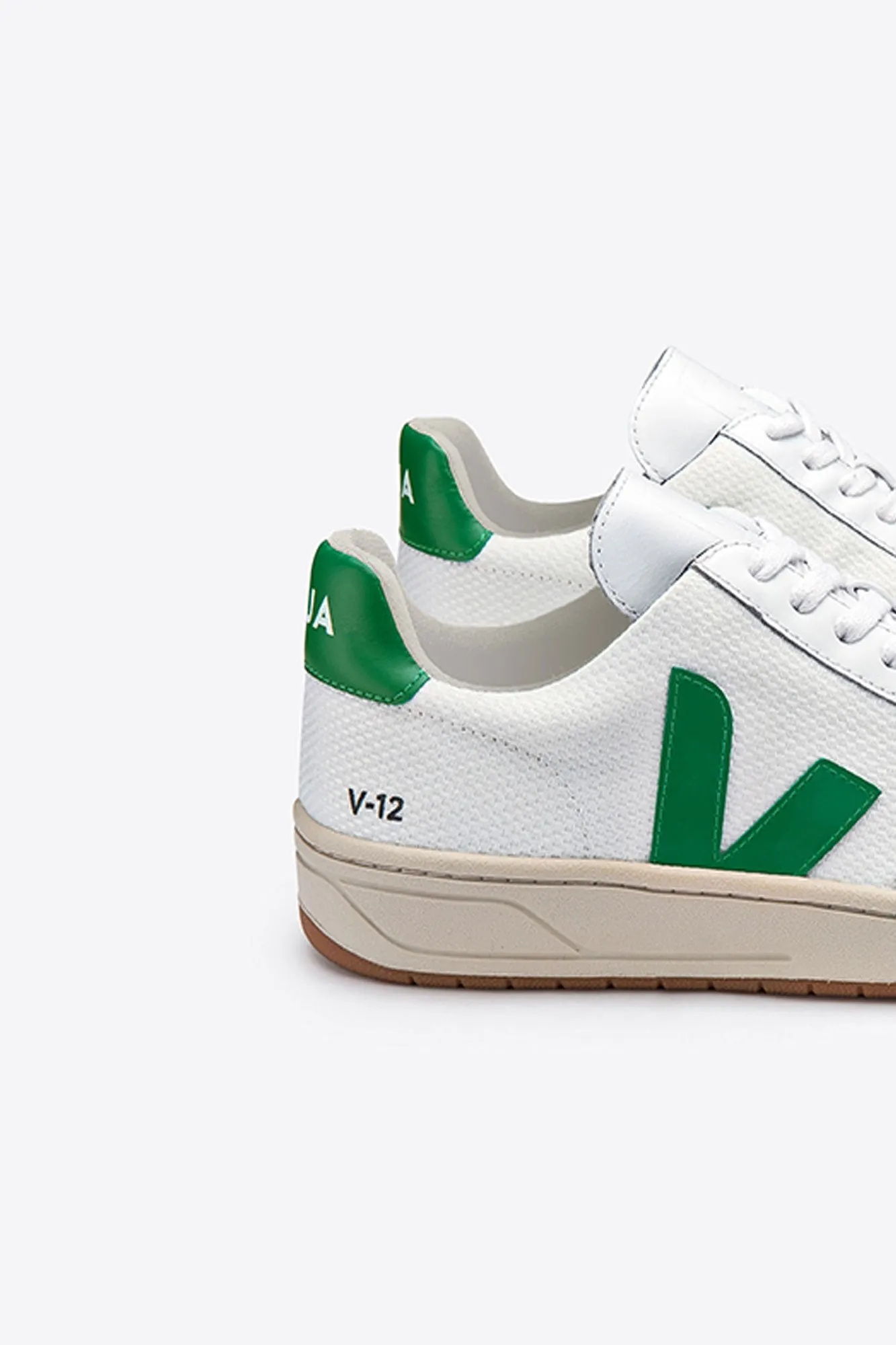 Veja Men's V12 Sneaker