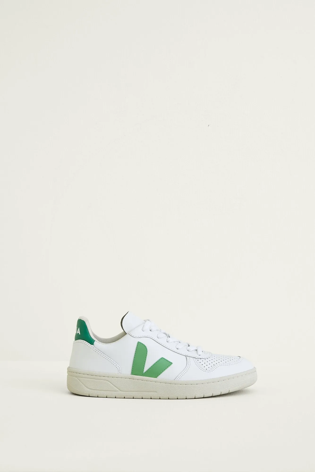 Veja V10 Sneakers