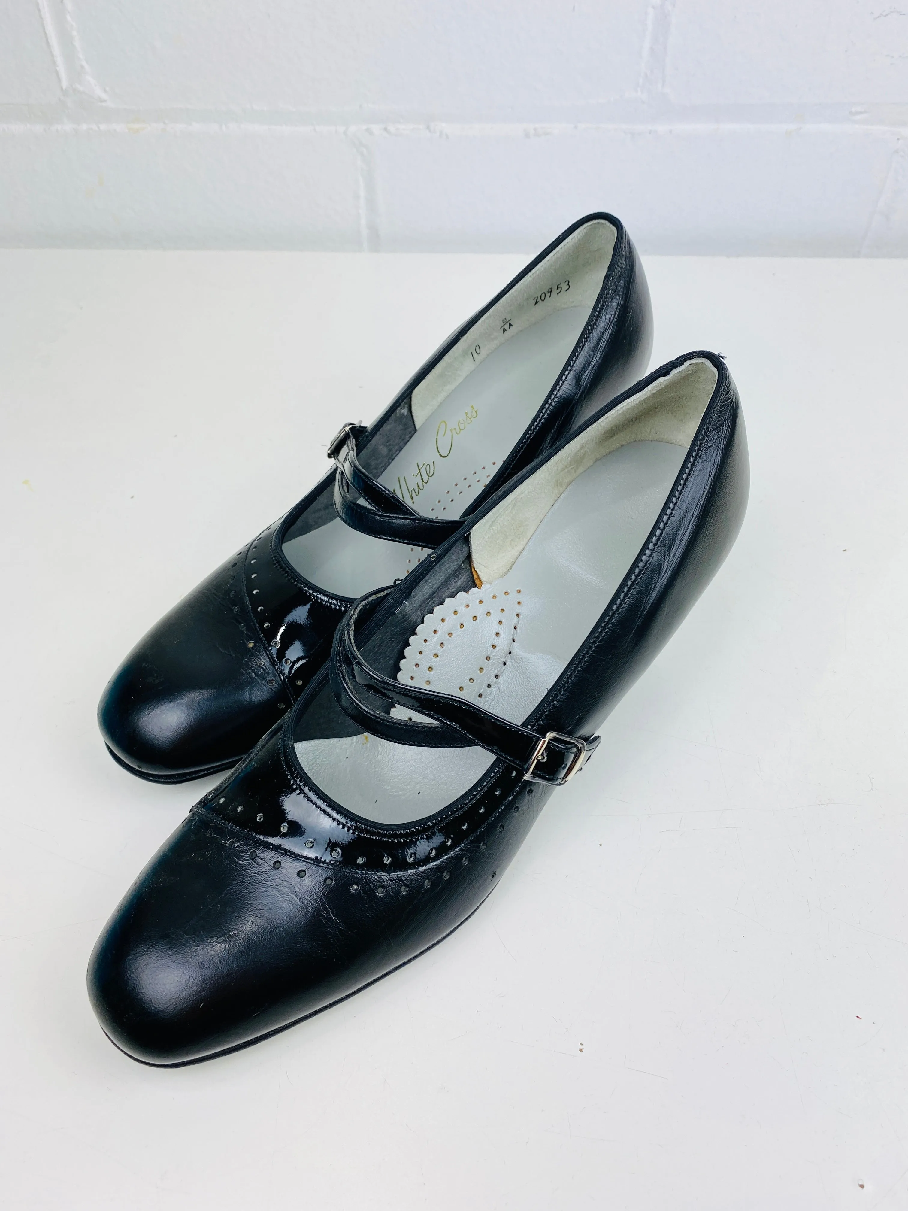 Vintage Deadstock Shoes, Women's 1980s Black Leather Mid-Heel Pump's, NOS, 7985