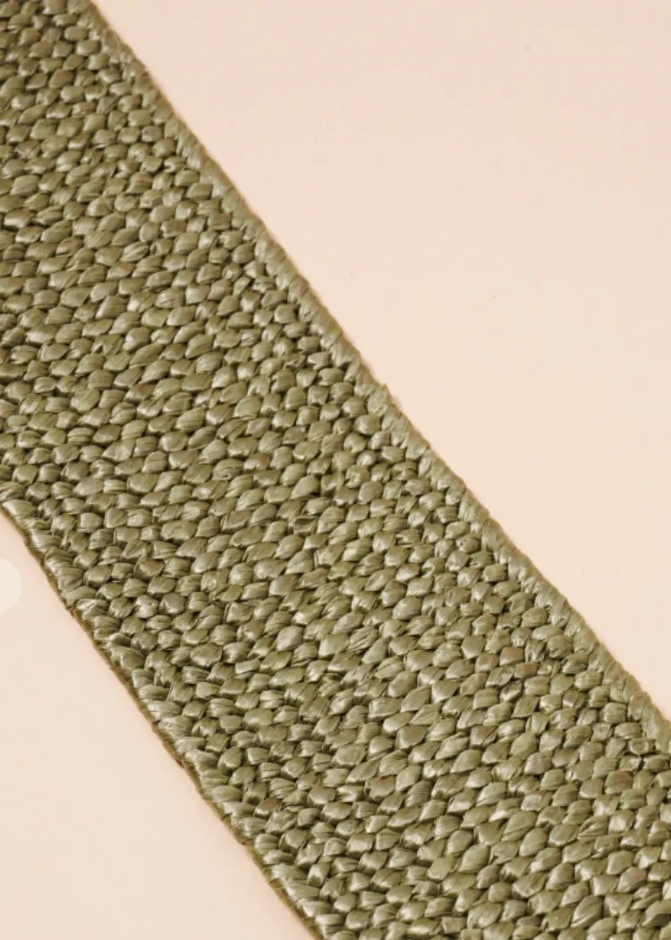 Wide Circle Buckle Straw Belt - Olive