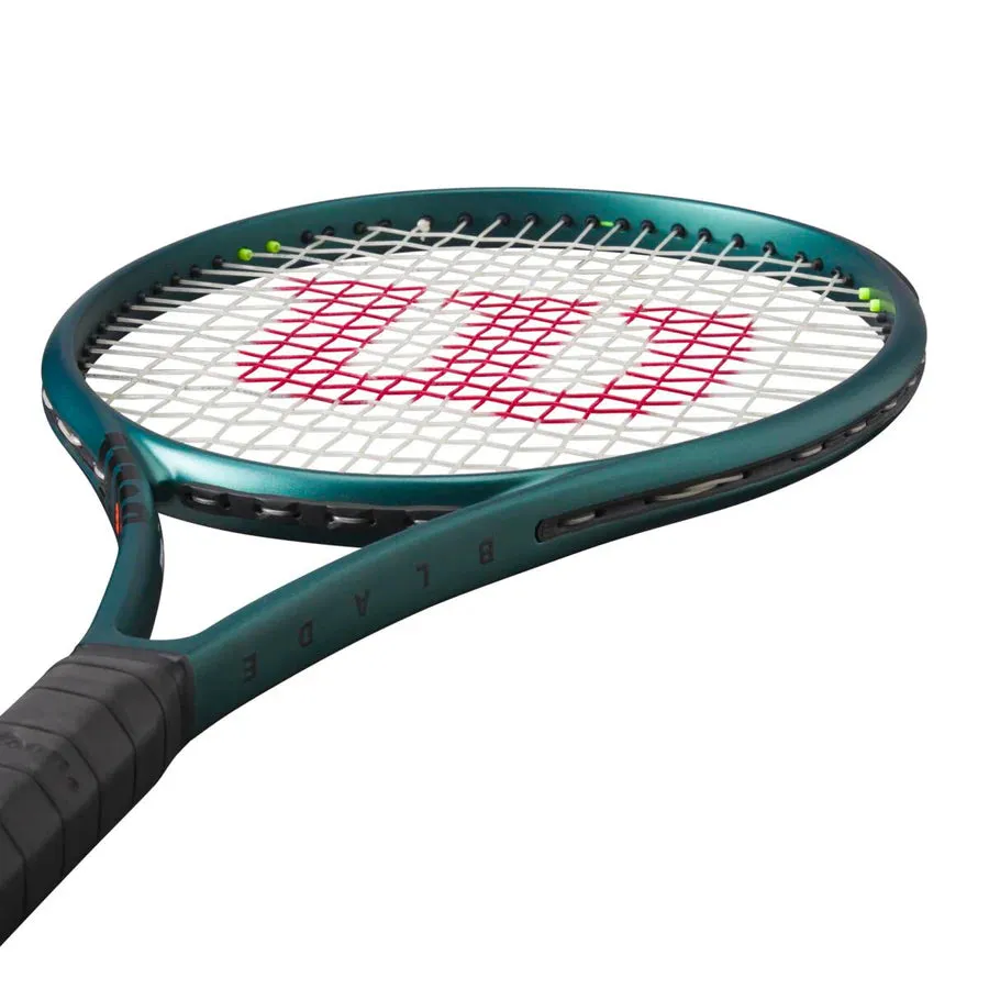 Wilson Blade 100 V9 4 1/4